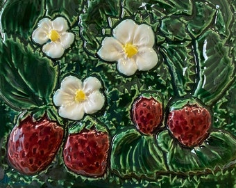 Vintage Monroe Salt Works Strawberry Ceramic Tile – 1980s 1990s