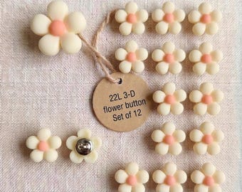 Botones de flores amarillas color crema suave / Vástago floral de resina de 14 mm para costura y manualidades