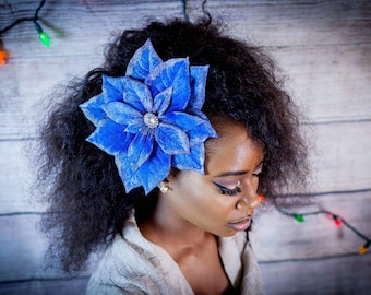 Pinzas para el cabello grandes de terciopelo azul y flor de Pascua con purpurina plateada, accesorios navideños de PuffyCheeksllc