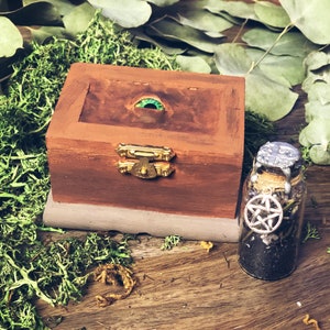 Protection spell jar/ witchcraft/ Ritual / Wiccan / spells / altar / pagan / witch kits / altar box