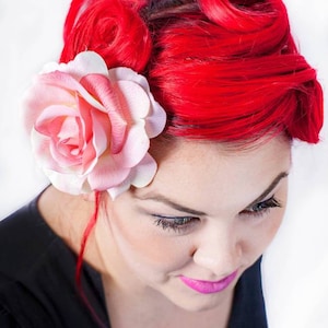 Grande pince à cheveux style pin up rose vieux rose par PuffyCheeks