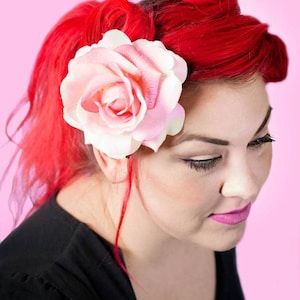 Grande pince à cheveux style pin up rose vieux rose par PuffyCheeks