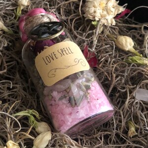 Love Spell jar ,witch spells, ritual spells, love spell,