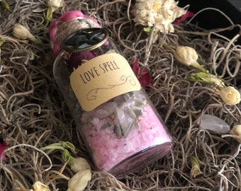 Love Spell Jar: Rose Quartz Crystal, Witchcraft Ritual
