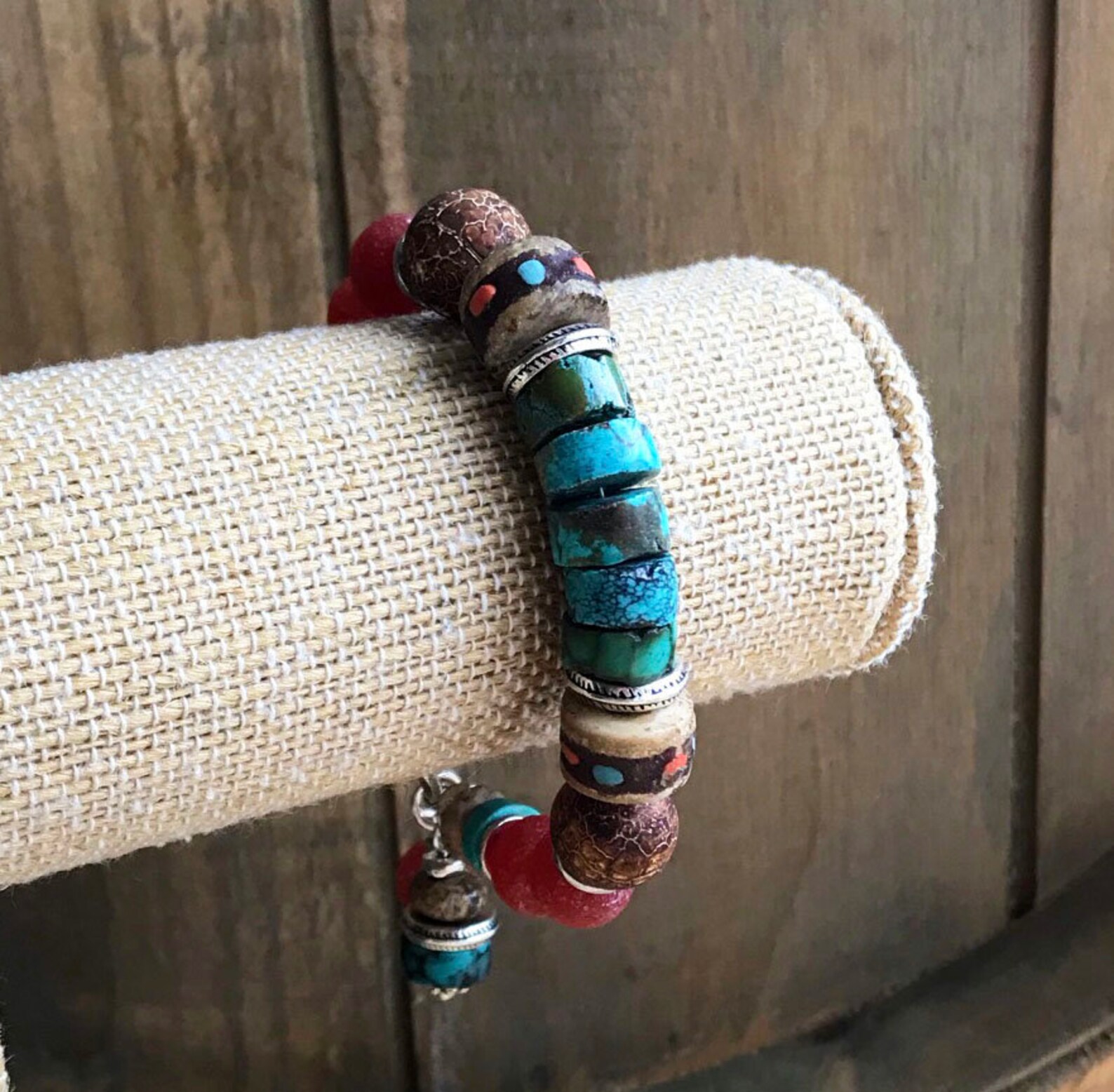 Chunky Blue Turquoise Beaded Bracelet 809o
