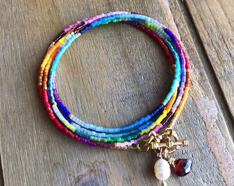 Bracelet croisé avec collier ombré de perles de rocaille : style Boho Sundance C10