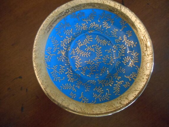 Datant Royal Vienna porcelaine