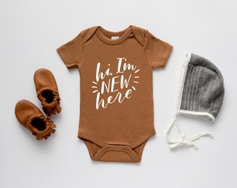 Hi, I'm New Here Organic Baby Bodysuit • Modern GOTS Certified Baby Outfit • Unique Modern Luxe Hand-Printed Bodysuit in Camel Brown