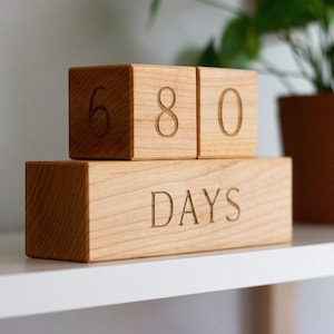 Wooden Milestone Blocks Modern Wood Number Blocks for Milestones and Countdowns Days, Weeks, Months, and Years Handmade Maple Block Set image 4