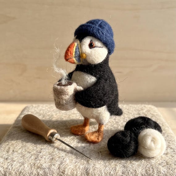 Puffin Needle Felting Kit for Beginners DIY Craft Stress Relief Hobby Gift for Crafters Birthday Gift