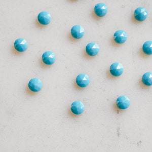 3mm turquoise nano rose cut cabs. Teal gems. lab grown turquoise cabochons. Aqua mint green blue