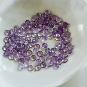 4mm Alexandrite rose faceted cabochon. Lab grown alexandrite. color changing gem. image 4