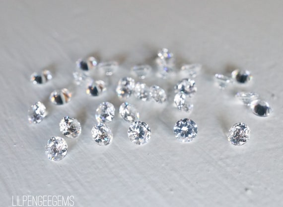 3mm cubic zirconia faceted gemstones. white clear CZ gem faceted diamond like loose gems sparkling cz