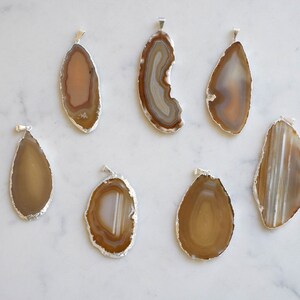Lot of 7 SILVER plated agate slice pendants. jewelry pendants. natural tan agate pendants. gray agate