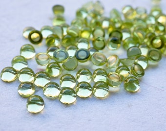 3mm peridot smooth cabochon. green gemstone peridont cabochon green cab. 3mm cabochon