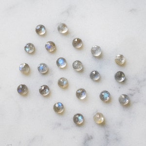 4mm faceted labradorite rose cut cabochon. grey blue flash green flash shimmering cab