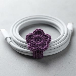 Crochet Flower Cable Holder Pattern, Flower Cord Holder Crochet Pattern, Crochet Cable Organizer Pattern PDF