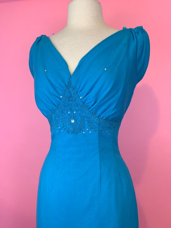 Vintage 1950s 50s Marilyn Plunge Off Shoulder Bomb