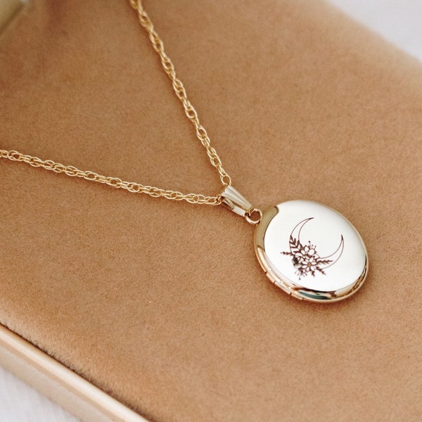 Gold moon locket Clearance