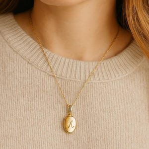 Signature Oval Locket in Sterling Silver or 18K Gold Vermeil
