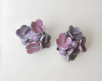 miriam haskell earrings pink Purple flower shell Clip on Vintage Flowers Floral
