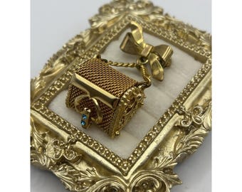 Vintage Gold Mesh Mini Coin Purse Brooch Bow Blue Charm Cottagecore Romantic Fun