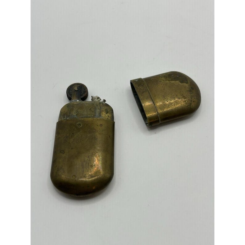 Encendedor de trinchera VTG Brass No. 5 Smoke Stone, estilo Segunda Guerra Mundial, color dorado, sin probar. imagen 4