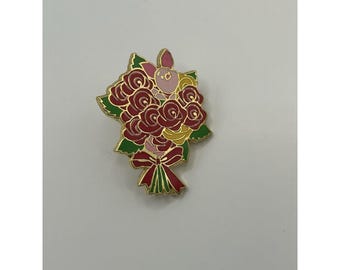 Disney Piglet Pin Rose Bouquet Japan Disneystore JDS Flowers Winnie The Pooh