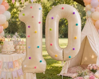 Set med krämfärgade siffror och pompoms – 76 cm födelsedagsfestdekorationer