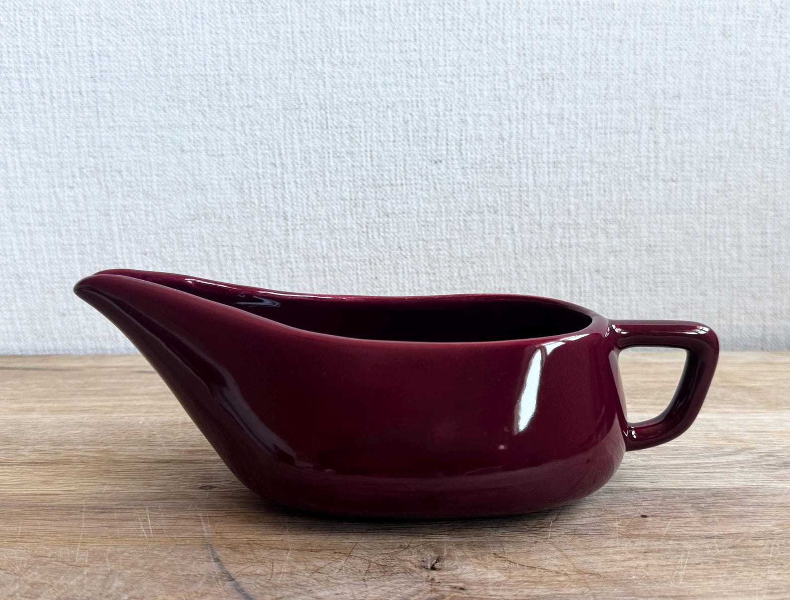 Vintage Burgandy Gravy Boat Brusche Dubonnet California Plttery Mid Century Modern Gravy Boat Maroon Wine Colored Servingware for Table