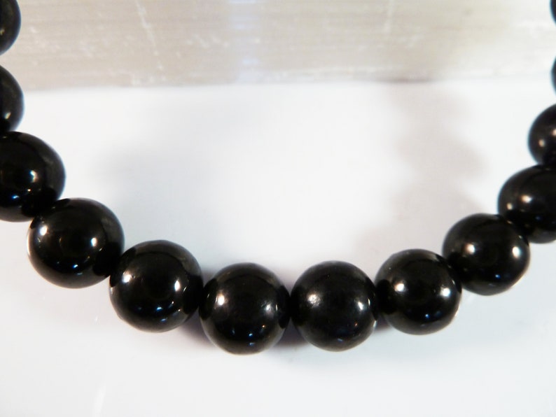 Jet Stretch Bracelet 8mm Smooth Round Polished Bead Bracelet Lignite Black Witches Amber Dark Gray Gemstone Stack Layer Unisex Gift Light