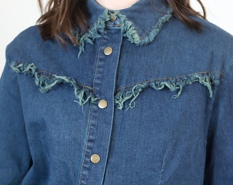 camisa vaquera ajustada con detalles occidentales