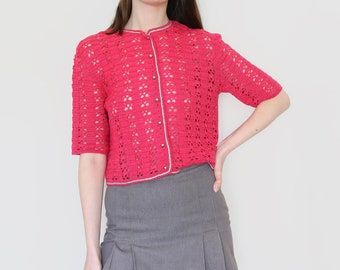 hot pink boxy crochet top, short sleeves, S-M