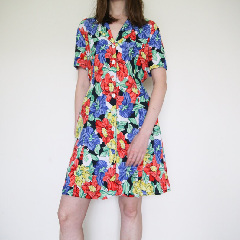 90's colourful floral summer dress, tie back flared dress, M-L image 2