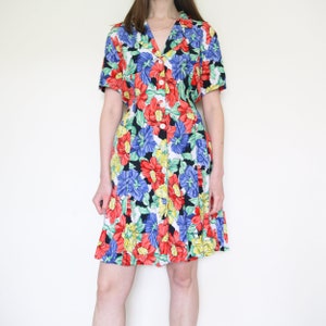 90's colourful floral summer dress, tie back flared dress, M-L image 4