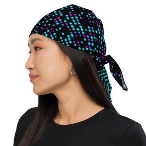 Pañuelo azul con manchas cyberpunk