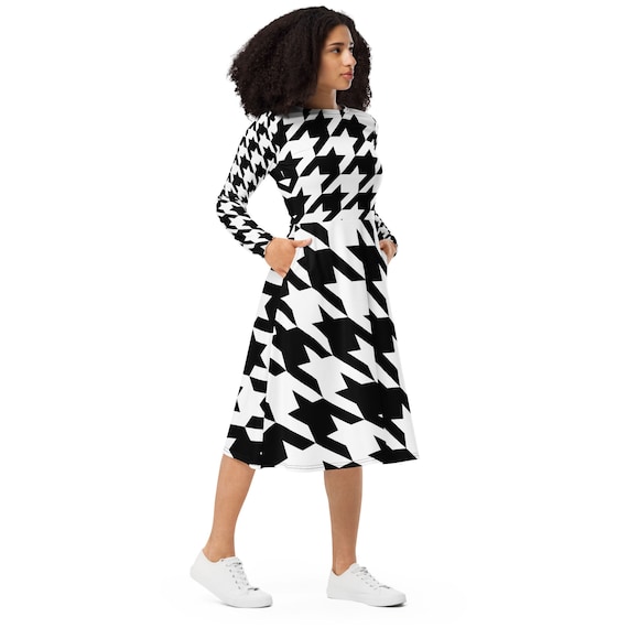chinese dress ladies Amazon.com: WDIRARA Women's Houndstooth Plaid V Neck Split Hem Belted  Button Long Sleeve Bodycon Church Pencil Maxi Dress Black Snap XS :  Clothing, Shoes & Jewelry