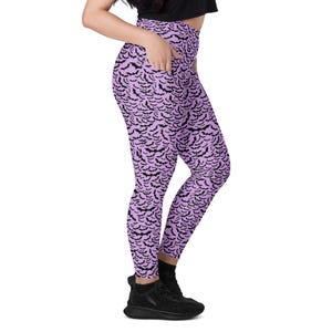 Gothic Fledermaus Leggings mit Taschen. Premium-Qualität.