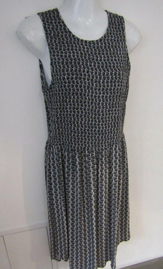H&M, Simple Summer Dress, H&M, Ruched Top, Flowing Skirt, Black / White Print, 10/12
