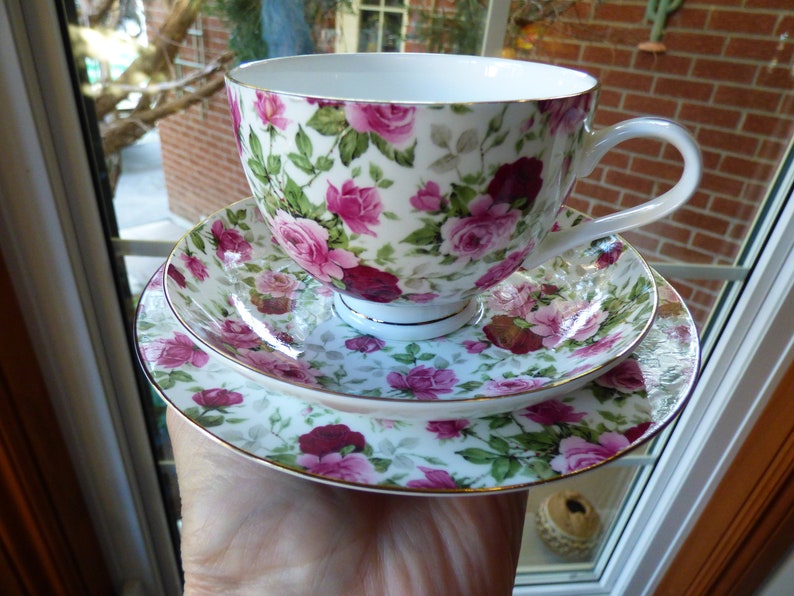 Maxwell & Williams Tea Cup and Platter - Thumbnail 5