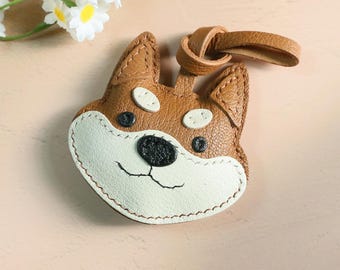 Hand‑Stitched Shiba Inu Leather Keychain, Handmade Dog Bag Charm, Puppy Purse Pendant, Car Key Accessory, Animal Lover Gift