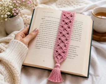 Crochet Bookmark Pattern PDF | Crossover Lace Bookmark | Easy Lace Texture | Book Lover Gift