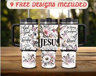 Könnte beinhalten: Drei weiße Becher mit schwarzen Deckeln und Griffen, verziert mit Blumenmustern, Schmetterlingen und Kolibris. Der Text umfasst God is Good, Made to Worship, I Can Do All Things Through Christ, Jesus, The Way, Truth, Life, Be Strong & Courageous und blessed.