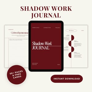 Op de afbeelding: Een digitaal schaduwwerk-dagboek weergegeven op een tabletscherm met een dieprode omslag, met de tekst 'Shadow Work JOURNAL', 'BEGINNER EDITION' en '2026'. Twee binnenpagina's zijn zichtbaar, met secties over bewustzijn en het proces.