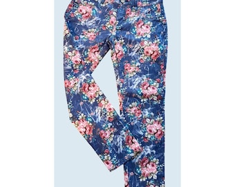 Vintage JEANBAY Floral Mid Rise Straight Leg 1990s Jeans Size 28
