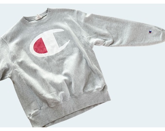 Vintage CHAMPION Sweatshirt 90s / 2000s Grey Logo Size Medium