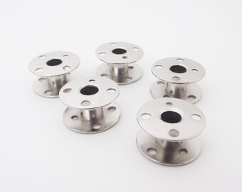 Metal sewing machine bobbins. Set of 5. Singer style. Class 66K