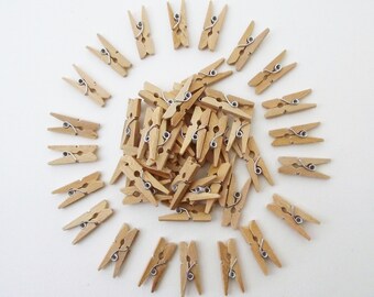 Mini wood pegs. Natural colour. 1 inch / 2.5 cm. Pack of 20 or 50