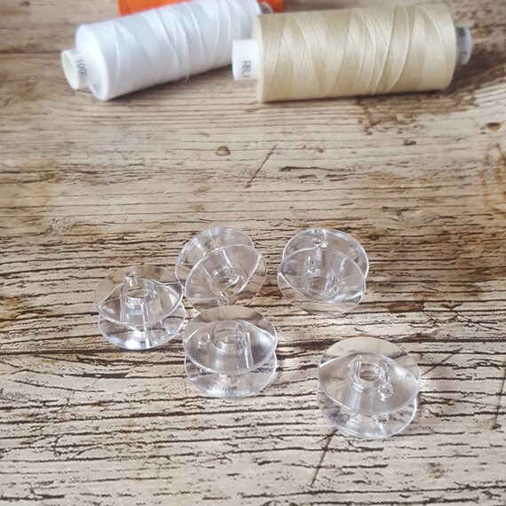 PLASTIC//METAL BOBBINS STANDARD UNIVERSAL SEWING MACHINE SPOOL 15K//66 THREAD REEL