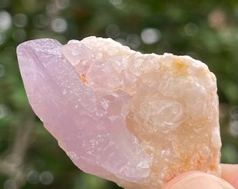 Ponta de Quartzo Ametista Pálida em Matriz, Pedra de Bolso Ametista Lavanda Bruta, 20g